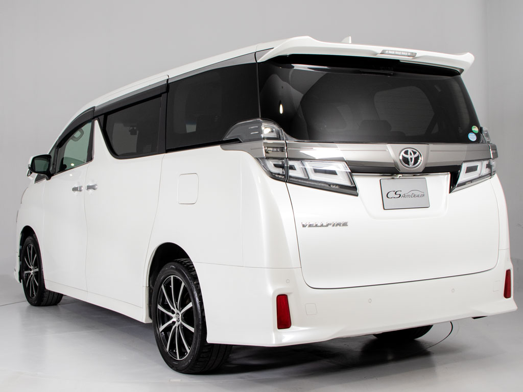 ★展示前点検実施★特殊な機材も用いて、全
車点検を実施しております！