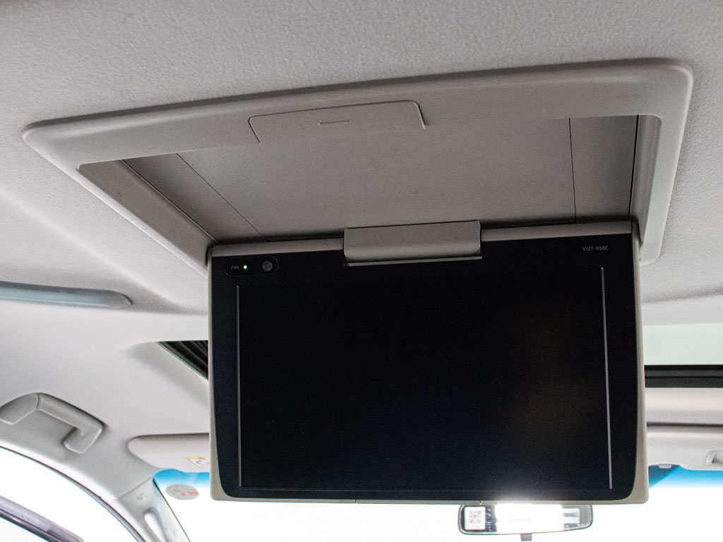 ★フリップダウンモニター★後席の方もDVD
等をお楽しみいただけます！