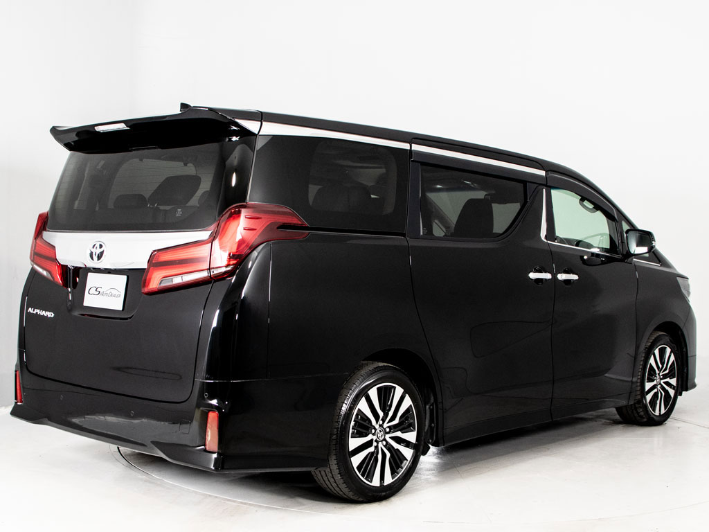 ★ﾘｱﾋﾞｭｰ★テールランプ加工、マフラー換装
等も承っております！