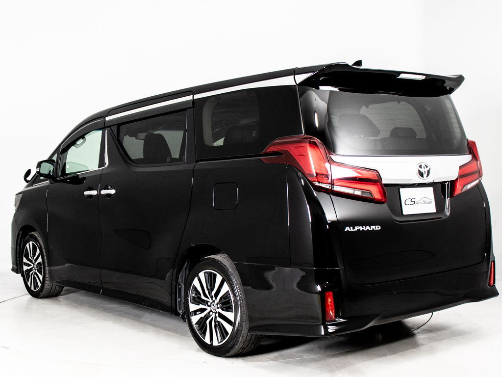 ★展示前点検実施★特殊な機材も用いて、全
車点検を実施しております！