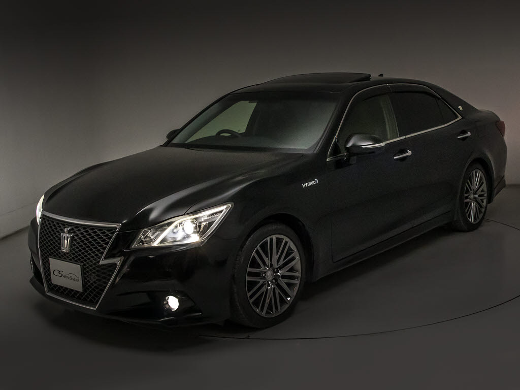 ガラス系ボディコーティングご施工可能です
！下地作りからこだわり塗装面の艶や輝きを
取り戻し肉厚被膜で塗装面を守ります！