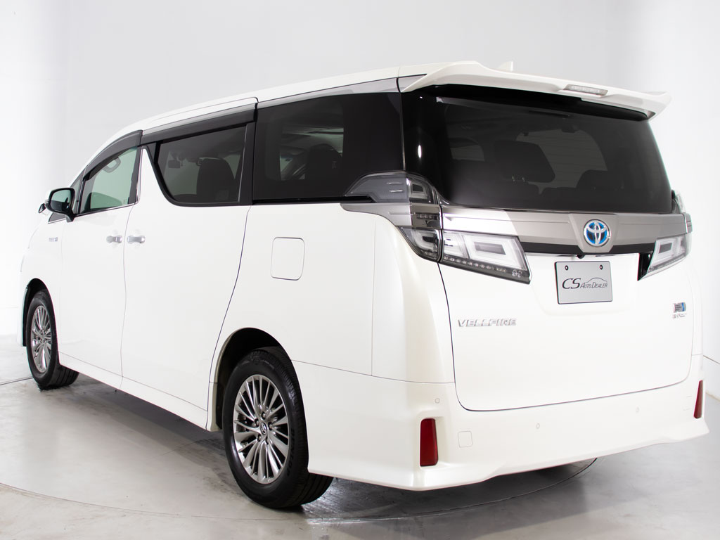 ★展示前点検実施★特殊な機材も用いて、全
車点検を実施しております！