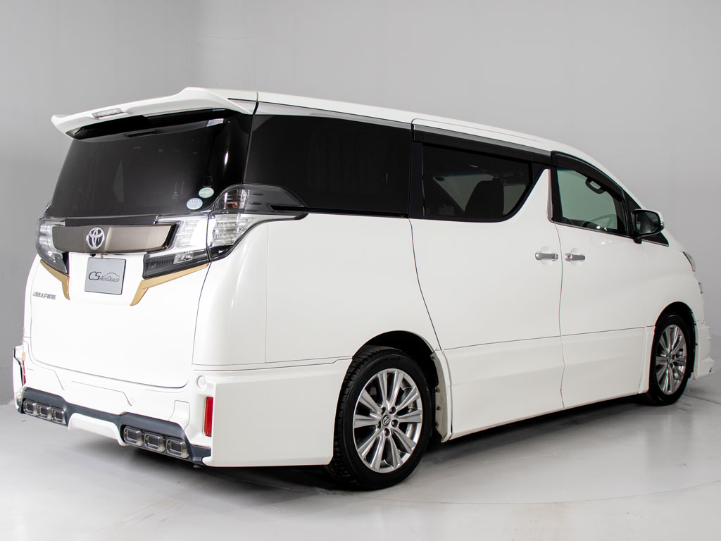 ★ﾘｱﾋﾞｭｰ★テールランプ加工、マフラー換装
等も承っております！