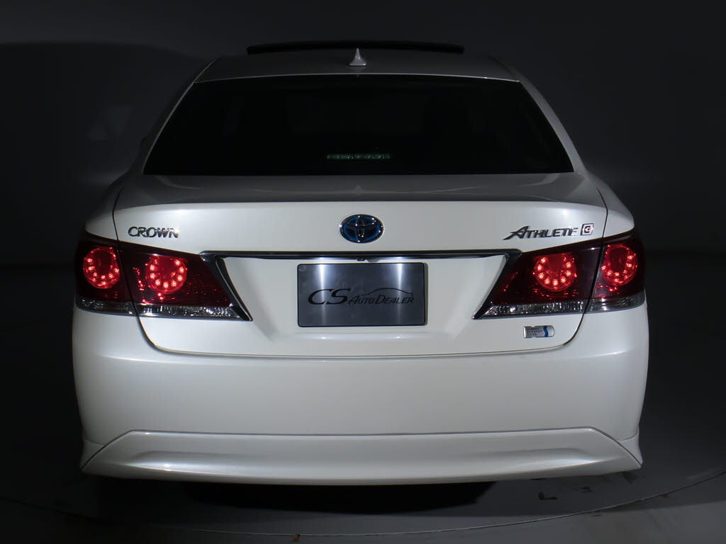 ★テールスモークやＬＥＤ加工、マフラー、
ルーフスポイラー、エアロパーツなど取り付
け承ります！