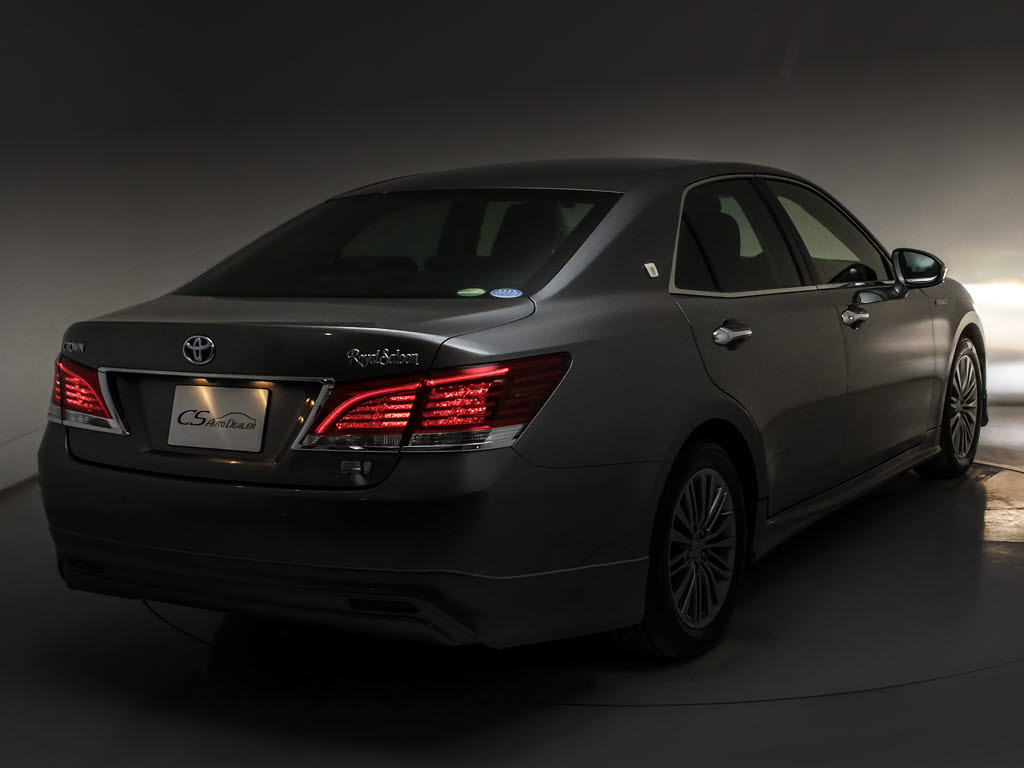 ★特別カラー　プレシャスメタル★グレーメ
タリック調の奥深い輝きを持つ雰囲気が大変
人気なお色となっております！！