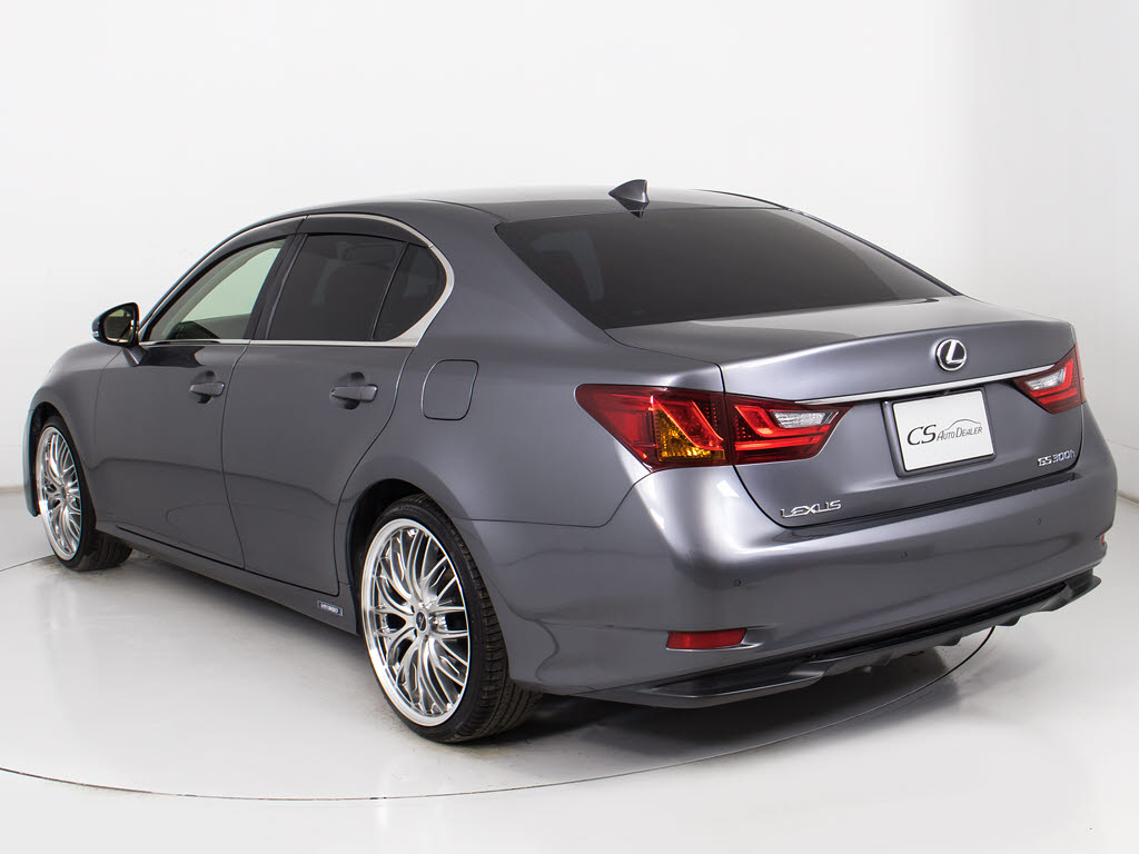 お車の下取りもお任せ下さい！国産、外車、
年式、走行距離問わず、どんなお車でも下取
りさせて頂きます。皆様のご相談お待ちして
おります！