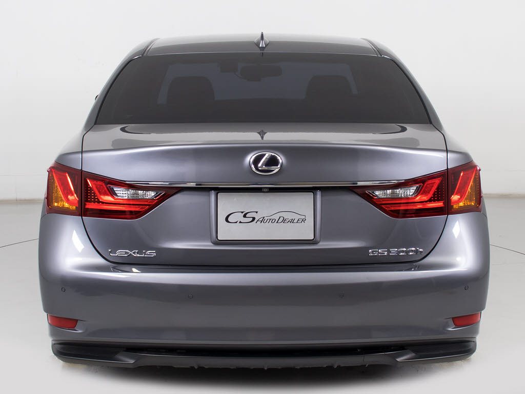 クリアランスソナーが付いています！フロン
ト＆リアにセンサーがあり、障害物に近づく
と警告音が鳴りドライバーへお知らせ！すご
く便利な人気装備です！！