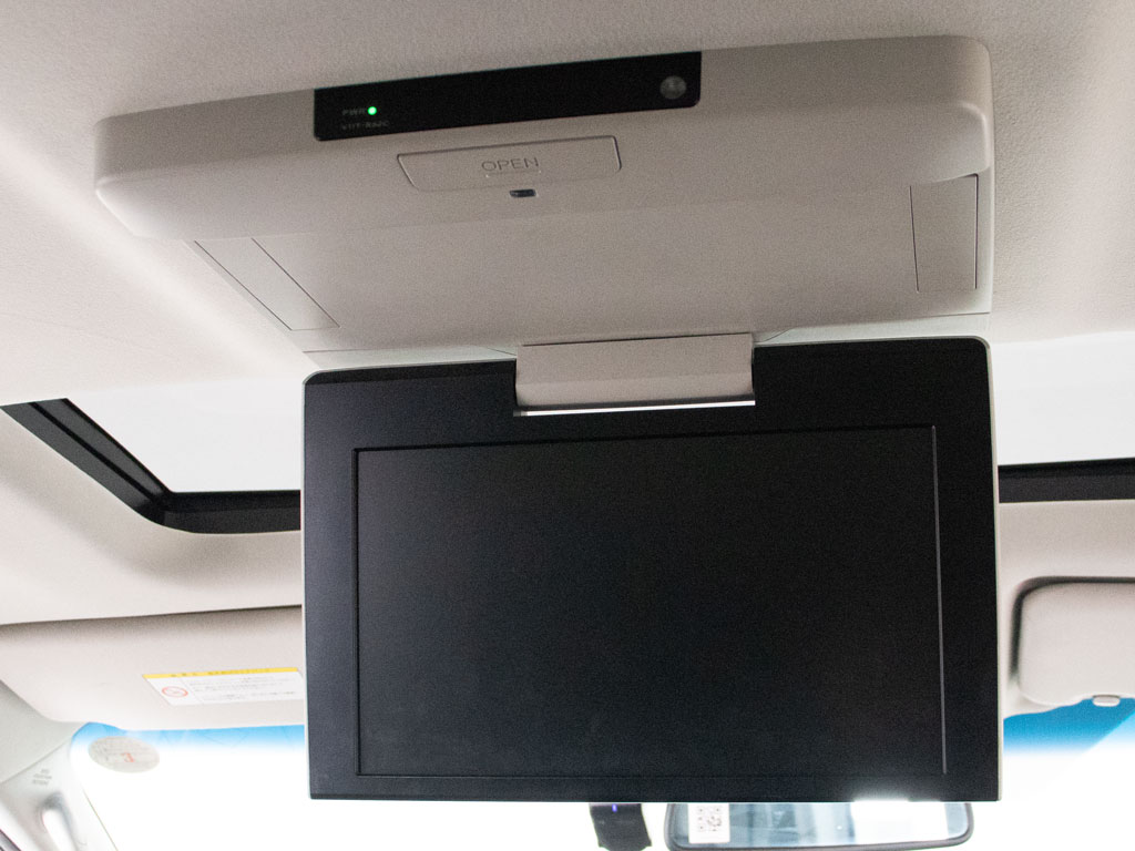 ★フリップダウンモニター★後席の方もDVD
等をお楽しみいただけます！