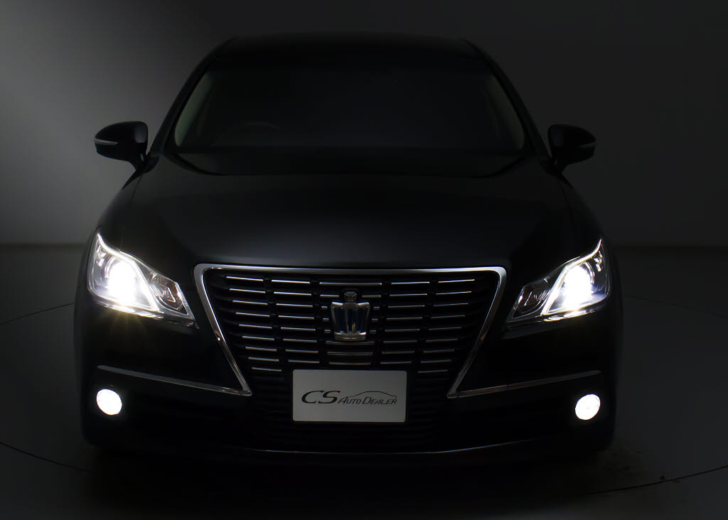 フロントビューの存在感をご覧ください！！
ヘッドライトは視界良好のライト、さらにフ
ォグライト搭載。デザイン性も高いのが特権
です。