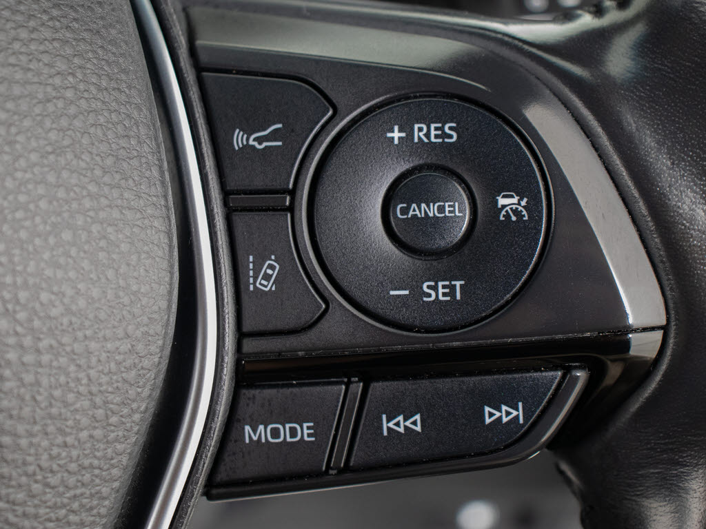 さまざまな機能を統合した衝突回避支援パッ
ケージ、「トヨタ　セーフティセンス」！衝
突軽減システムや車線逸脱防止機能等の最先
端の予防安全（アクティブセーフティ）技術
です。