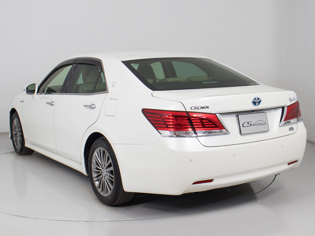 お車の下取りもお任せ下さい！国産、外車、
年式、走行距離問わず、どんなお車でも下取
りさせて頂きます。皆様のご相談お待ちして
おります！