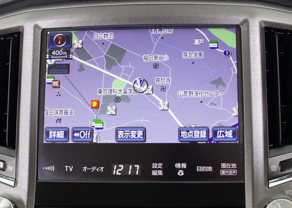 ★メーカー純正の大画面ＨＤＤマルチナビが
装備されています！
