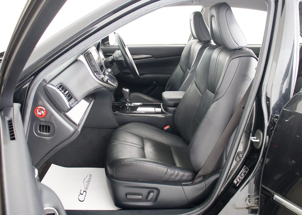 快適エアシート＆シートヒーターを装備して
います！高級車ならではの装備です！シート
が暖まる機能！シートから冷風が出る機能！
どちらも付いています！！寒い冬も、暑い夏
も快適にご乗車頂けます！！