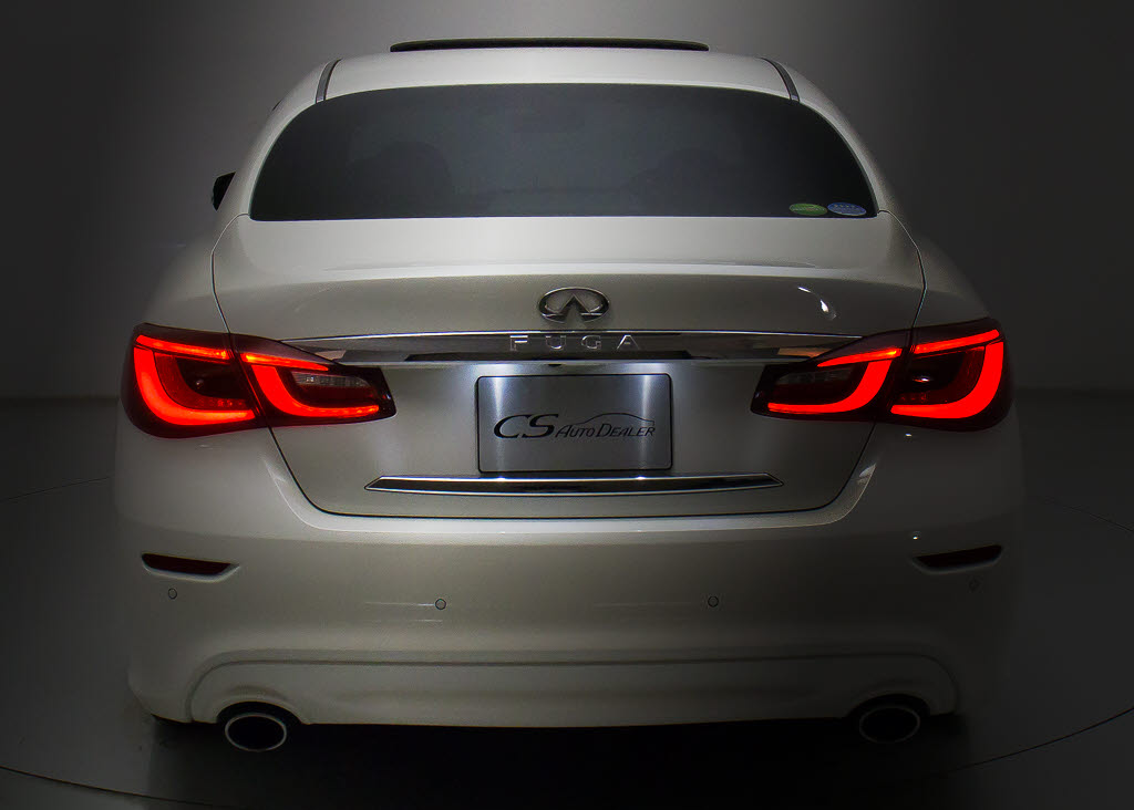 ★テールスモークやＬＥＤ加工、マフラー、
ルーフスポイラー、リアウイング、エアロパ
ーツなど取り付け承ります！ご納車迄に出来
ますので、お車ご購入とセット購入がおすす
めです！！