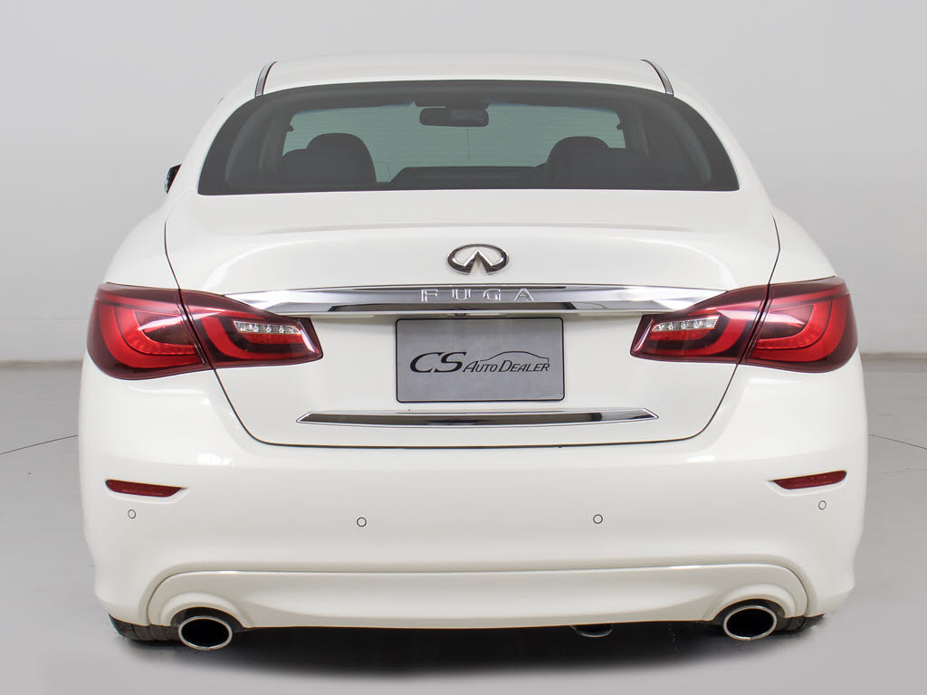 クリアランスソナーが付いています！フロン
ト＆リアにセンサーがあり、障害物に近づく
と警告音が鳴りドライバーへお知らせ！すご
く便利な人気装備です！！