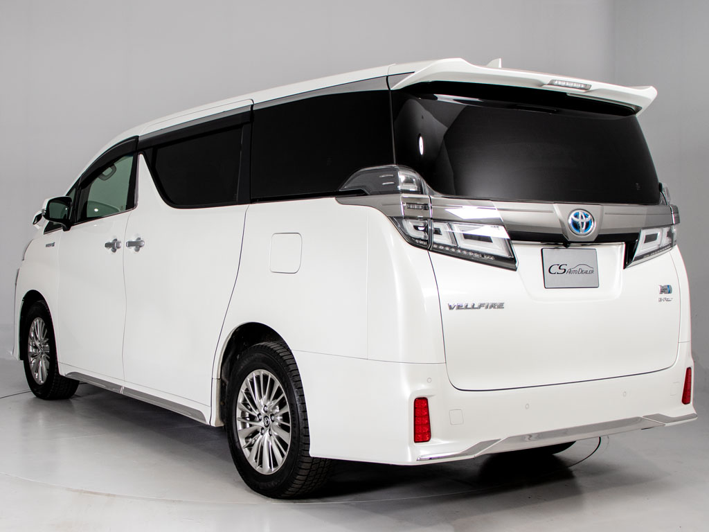 ★展示前点検実施★特殊な機材も用いて、全
車点検を実施しております！