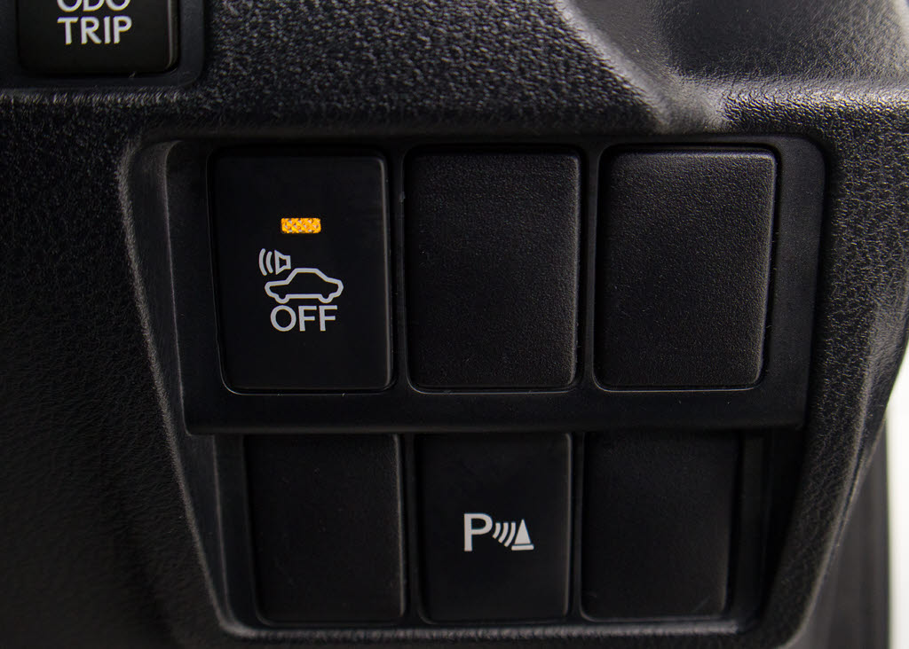 ★使いやすさや安全性を追求したステアリン
グ周り！高級車ゆえにスイッチ類が多いのも
特徴ですね！考え尽くされた配置ですぐに使
いこなす事が出来ますのでご安心下さい！是
非、体感してみて下さい！！