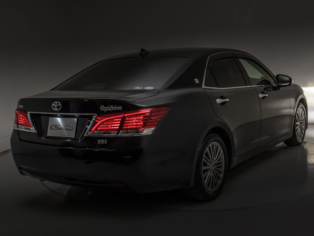 ★テールスモークやＬＥＤ加工、マフラー、
ルーフスポイラー、エアロパーツなど取り付
け承ります！