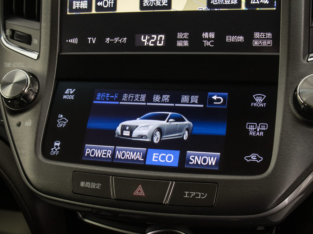 メーカー純正の大画面ＳＤナビが装備されて
います！操作も簡単！見やすい！純正だから
こその使いやすさ！