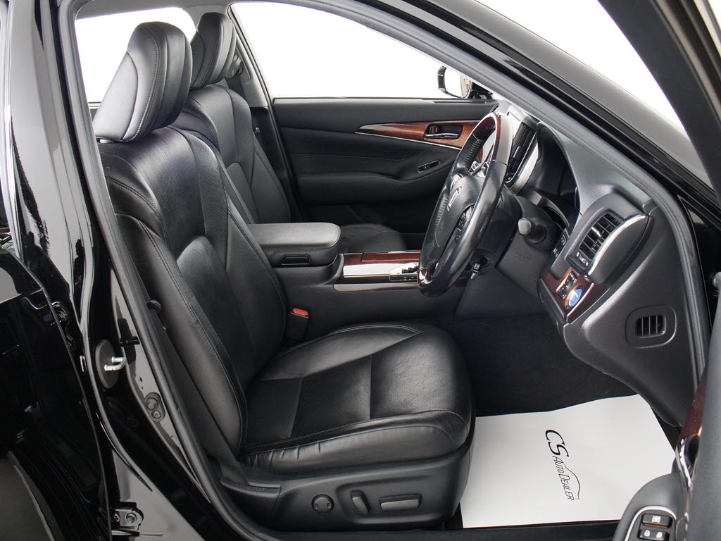 快適エアシート＆シートヒーターを装備して
います！高級車ならではの装備です！シート
が暖まる機能！シートから冷風が出る機能！
どちらも付いています！！寒い冬も、暑い夏
も快適にご乗車頂けます！！