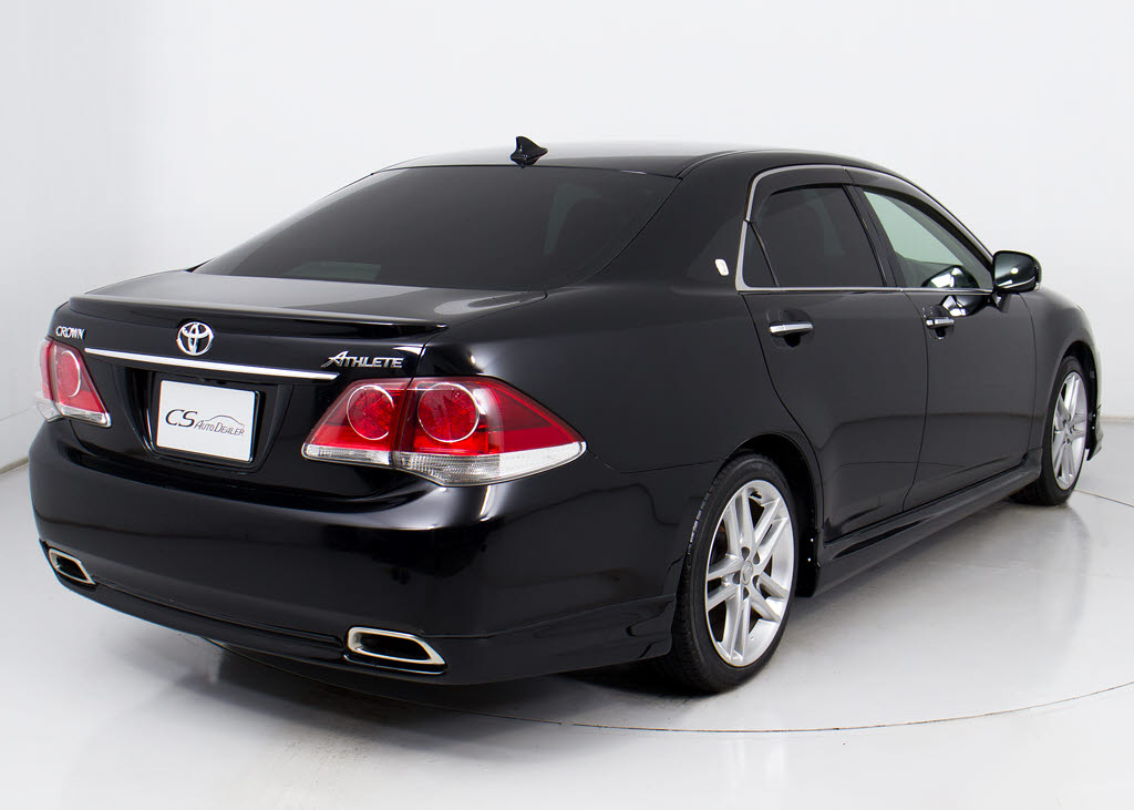 フルエアロが装着されています！お好みはい
かがですか？今付いているデザイン以外にも
、各ブランドのエアロを格安にてお取付け出
来ます！又、エアロを外してノーマル状態に
する事も出来ます！！