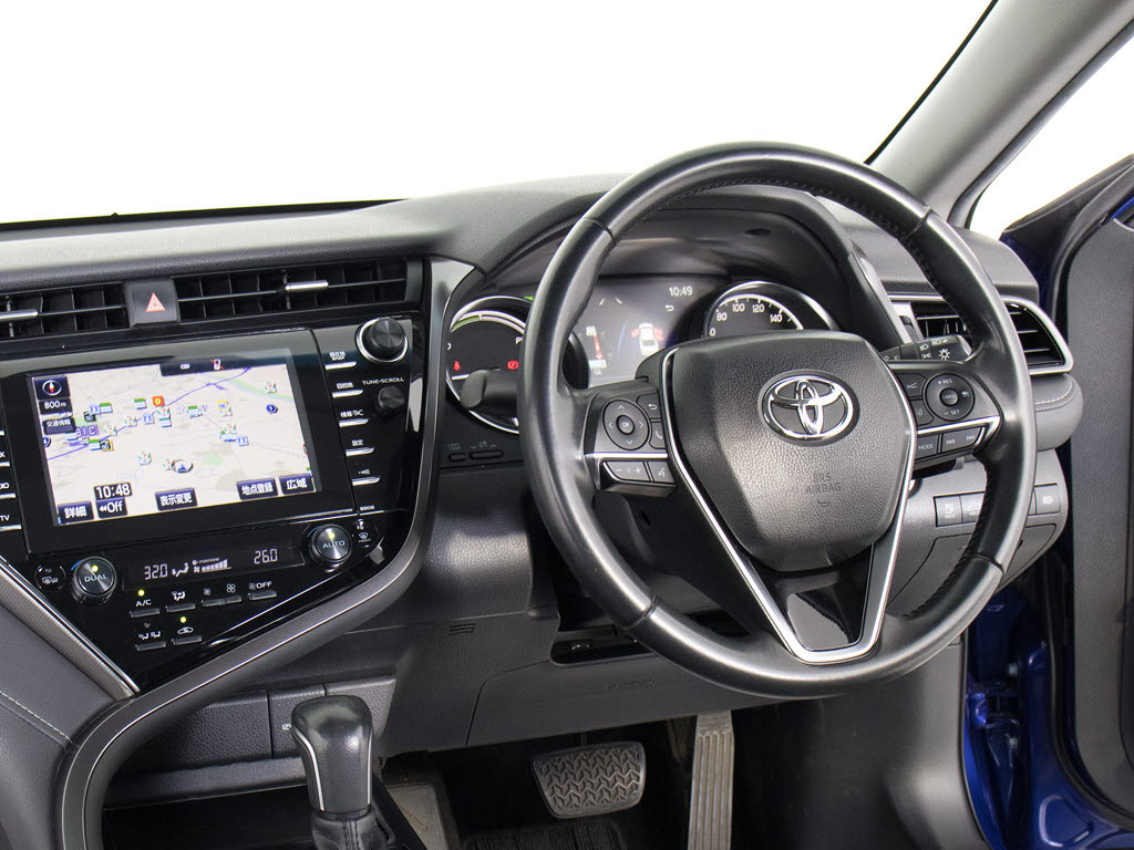 ★使いやすさや安全性を追求したステアリン
グ周り！高級車ゆえにスイッチ類が多いのも
特徴ですね！考え尽くされた配置ですぐに使
いこなす事が出来ますのでご安心下さい！是
非、体感してみて下さい！！