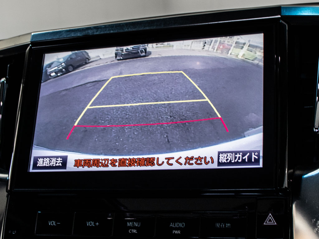 ★カラーバックモニター★車両後方を映す
安心装備！車庫入れをサポート致します！
