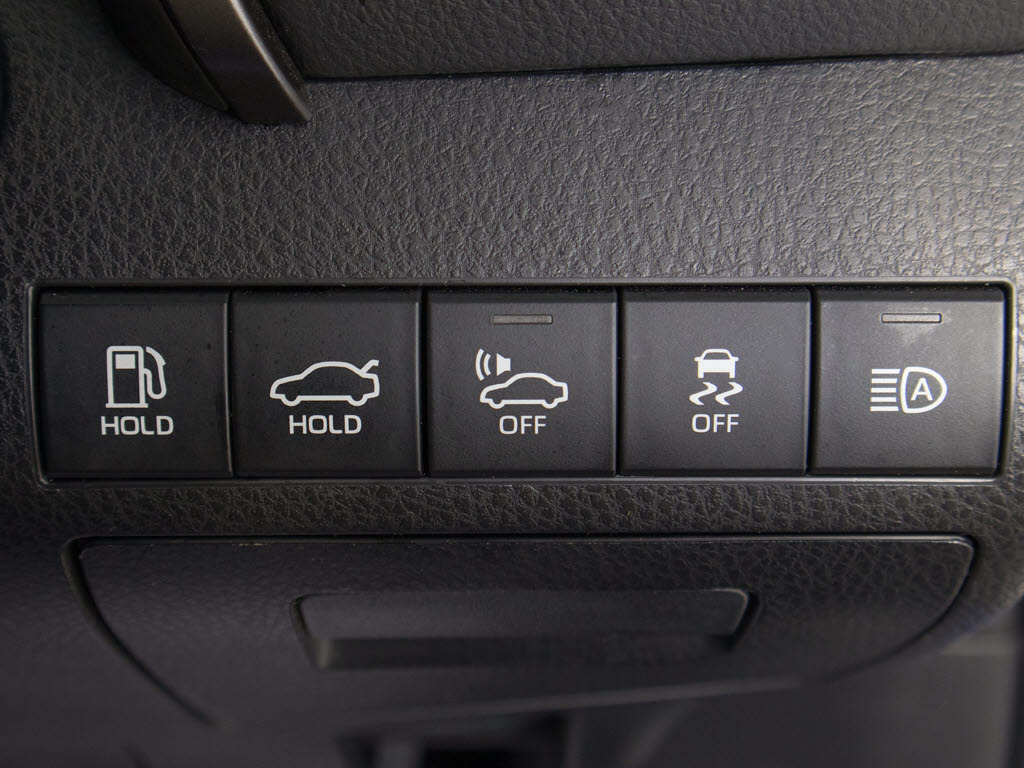 ★使いやすさや安全性を追求したステアリン
グ周り！高級車ゆえにスイッチ類が多いのも
特徴ですね！考え尽くされた配置ですぐに使
いこなす事が出来ますのでご安心下さい！是
非、体感してみて下さい！！
