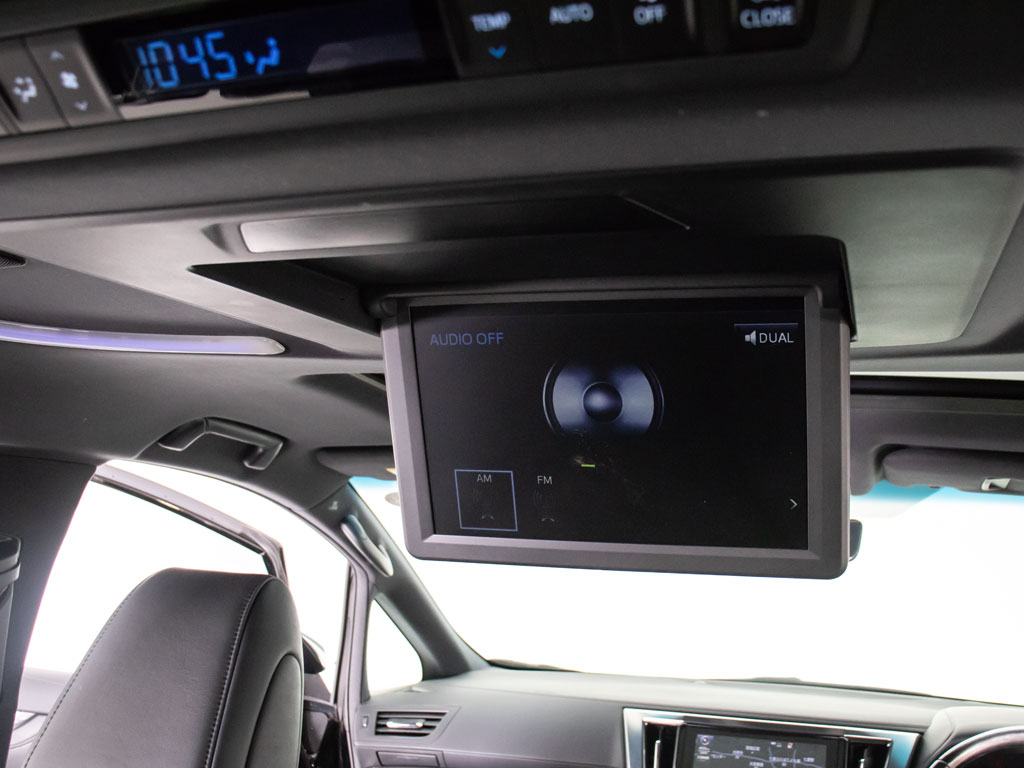 ★フリップダウンモニター★後席の方もDVD
等をお楽しみいただけます！