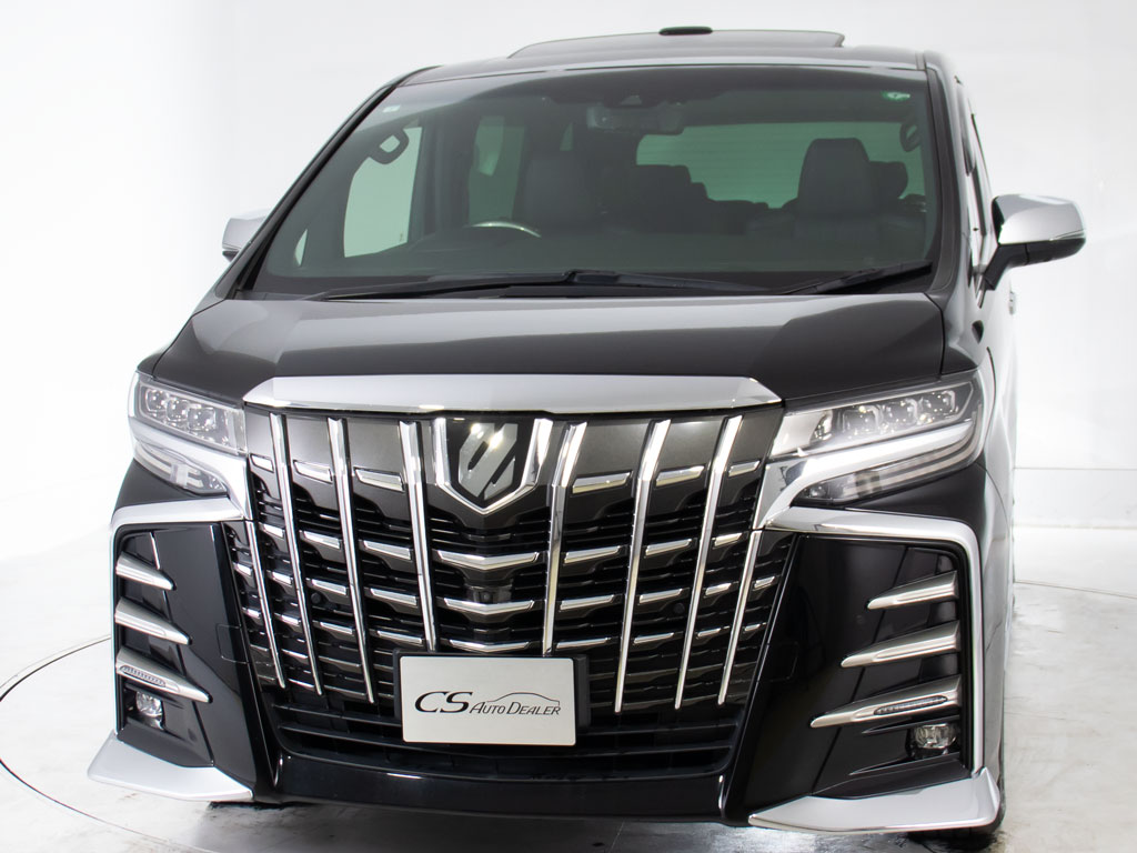 ★フロントビュー★グリル交換、エアロ取り
付け等、カスタムもお任せください！