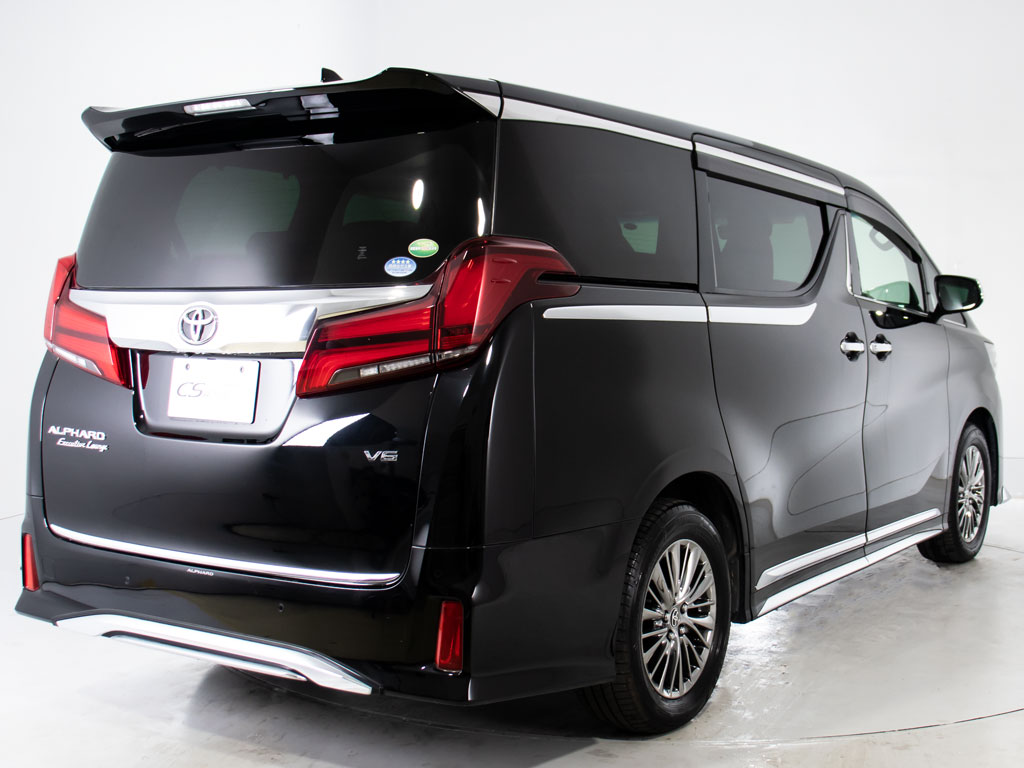 ★ﾘｱﾋﾞｭｰ★テールランプ加工、マフラー換装
等も承っております！