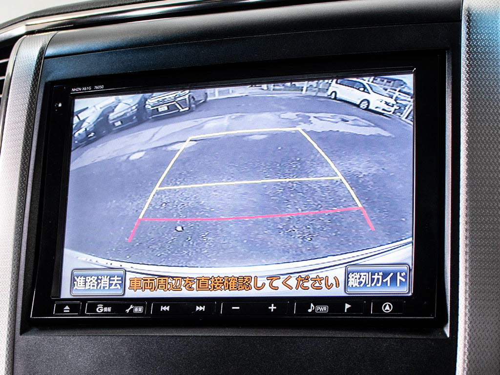 ★カラーバックモニター★車両後方を映す
安心装備！車庫入れをサポート致します！