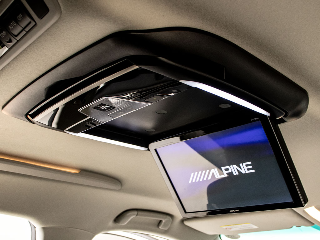 ★フリップダウンモニター★後席の方もDVD
等をお楽しみいただけます！