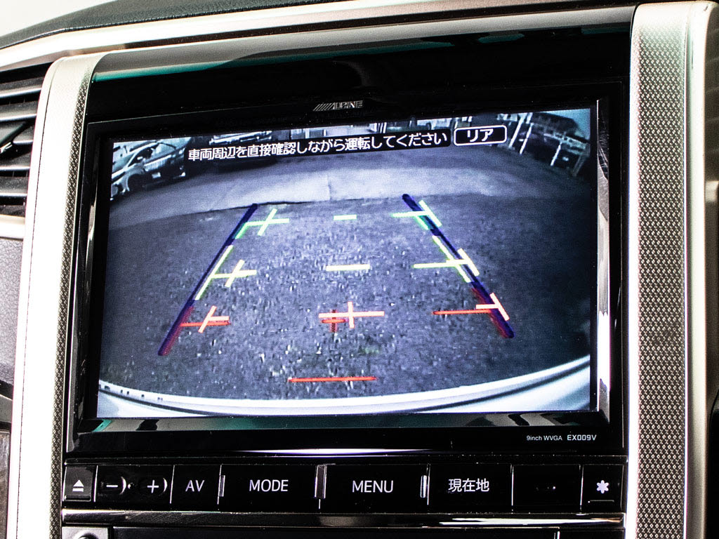 ★カラーバックモニター★車両後方を映す
安心装備！車庫入れをサポート致します！