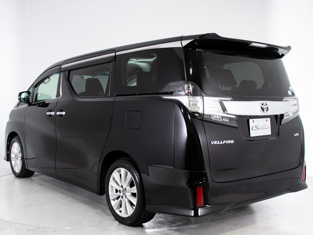 ★展示前点検実施★特殊な機材も用いて、全
車点検を実施しております！