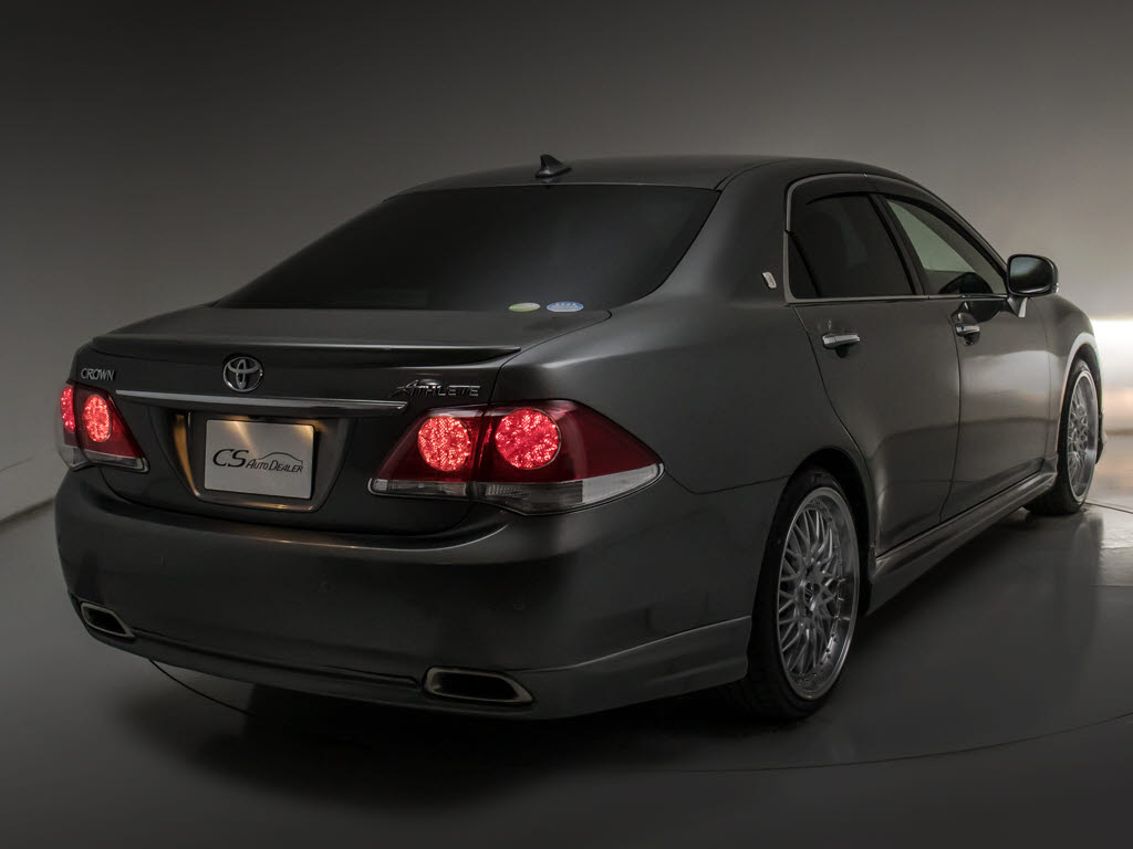 車両の良さを感じて頂けるような綺麗なお写
真を沢山登録しておりますので、是非スワイ
プして次頁もご覧下さい！