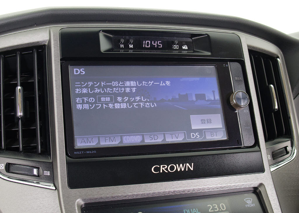 メーカー純正の大画面ＳＤナビが装備されて
います！操作も簡単！見やすい！純正だから
こその使いやすさ！