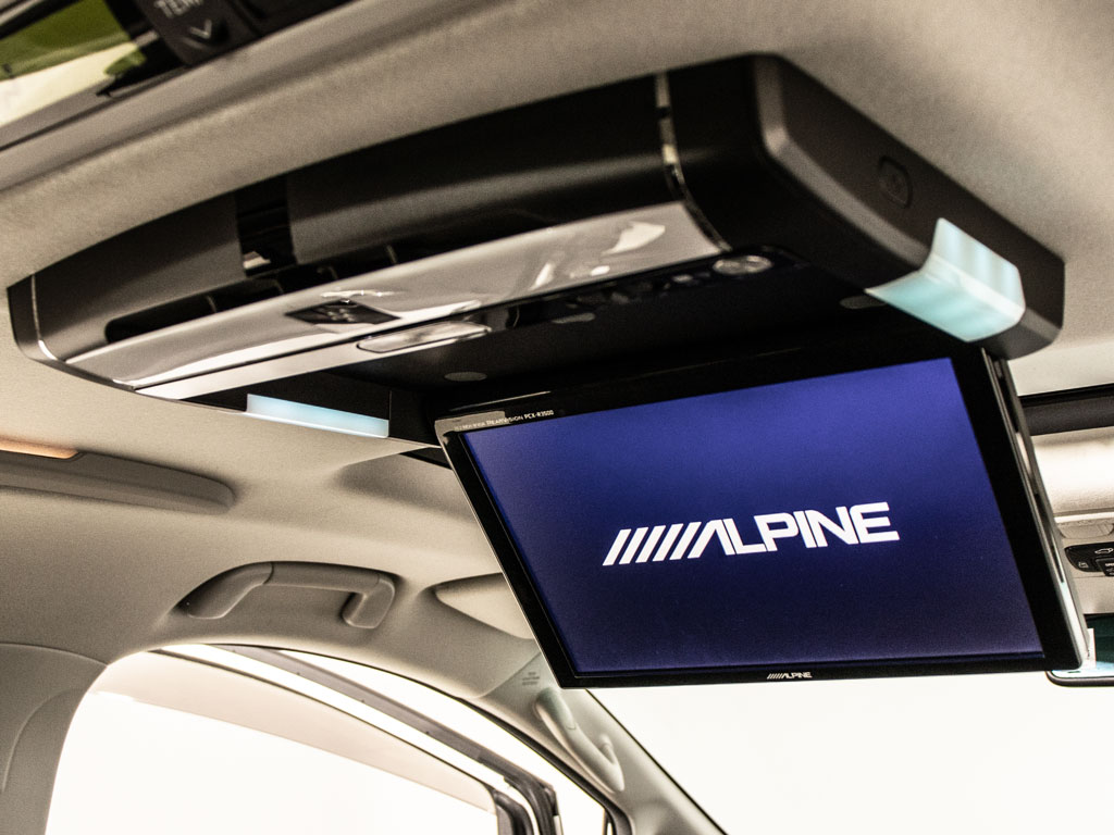 ★フリップダウンモニター★後席の方もDVD
等をお楽しみいただけます！