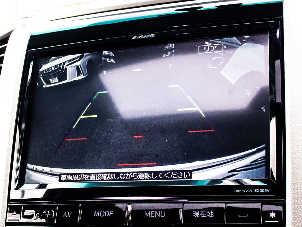 ★カラーバックモニター★車両後方を映す安
心装備！車庫入れをサポートいたします