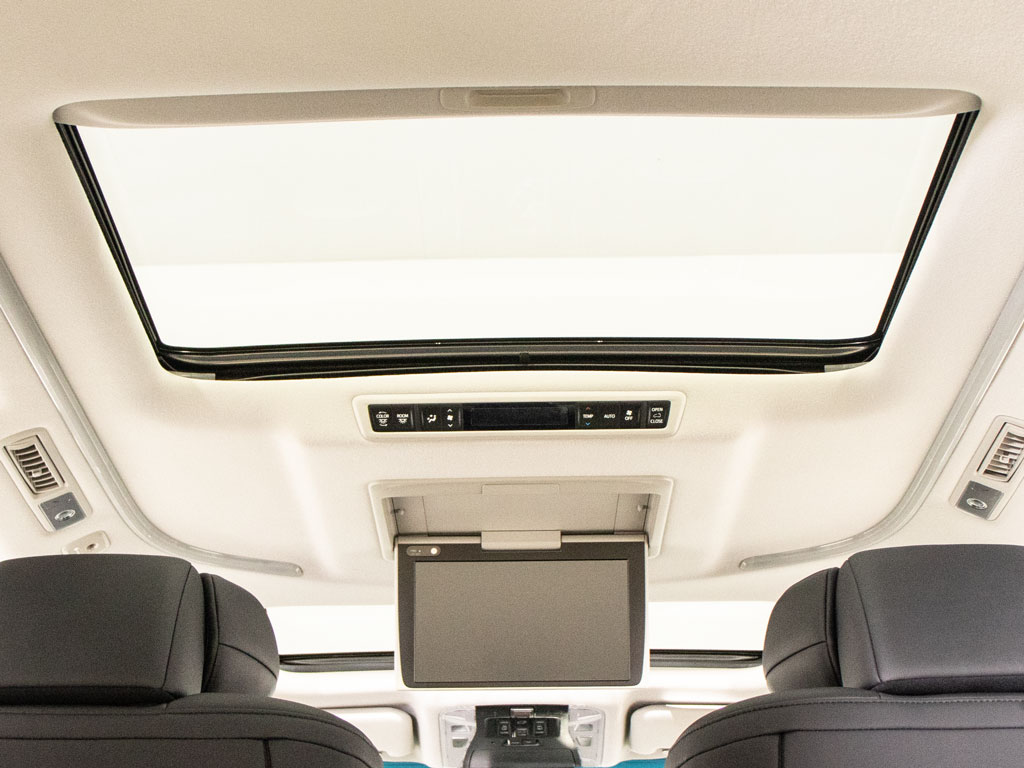 ★ツインサンルーフ★希少装備を装着！
開放的な空間をお楽しみください！