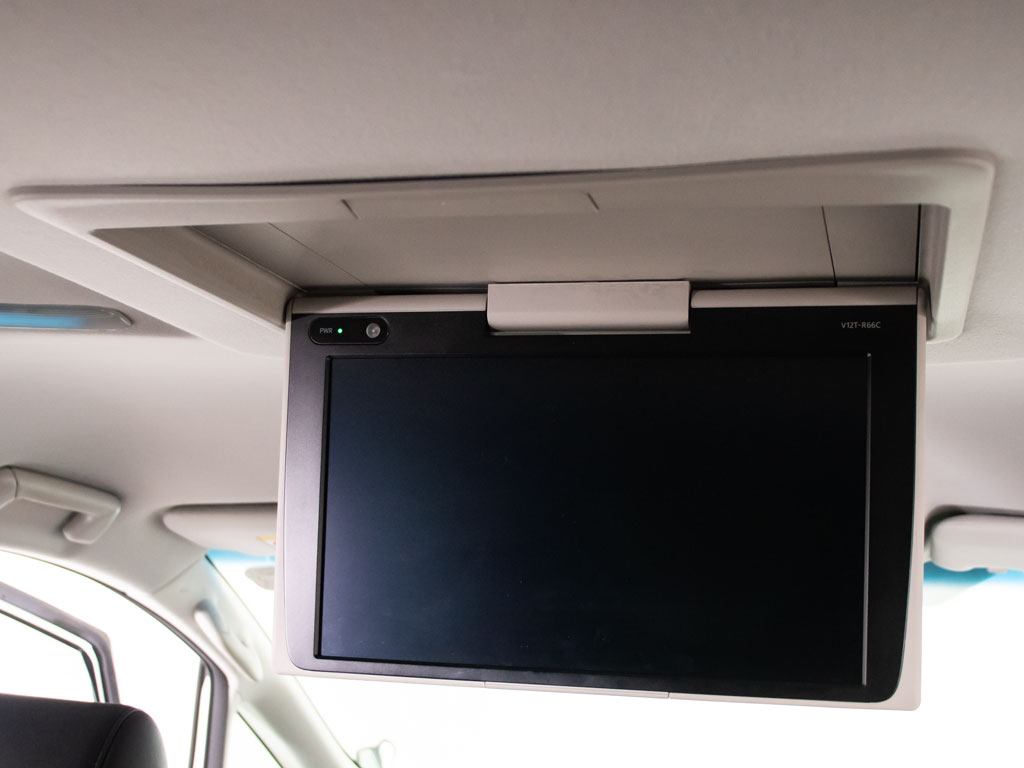 ★フリップダウンモニター★後席の方もDVD
等をお楽しみいただけます！