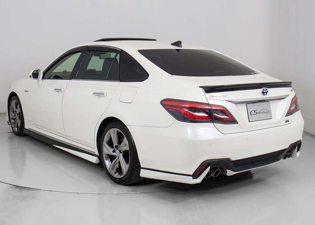 フルエアロが装着されています！お好みはい
かがですか？今付いているデザイン以外にも
、各ブランドのエアロを格安にてお取付け出
来ます！又、エアロを外してノーマル状態に
する事も出来ます！！