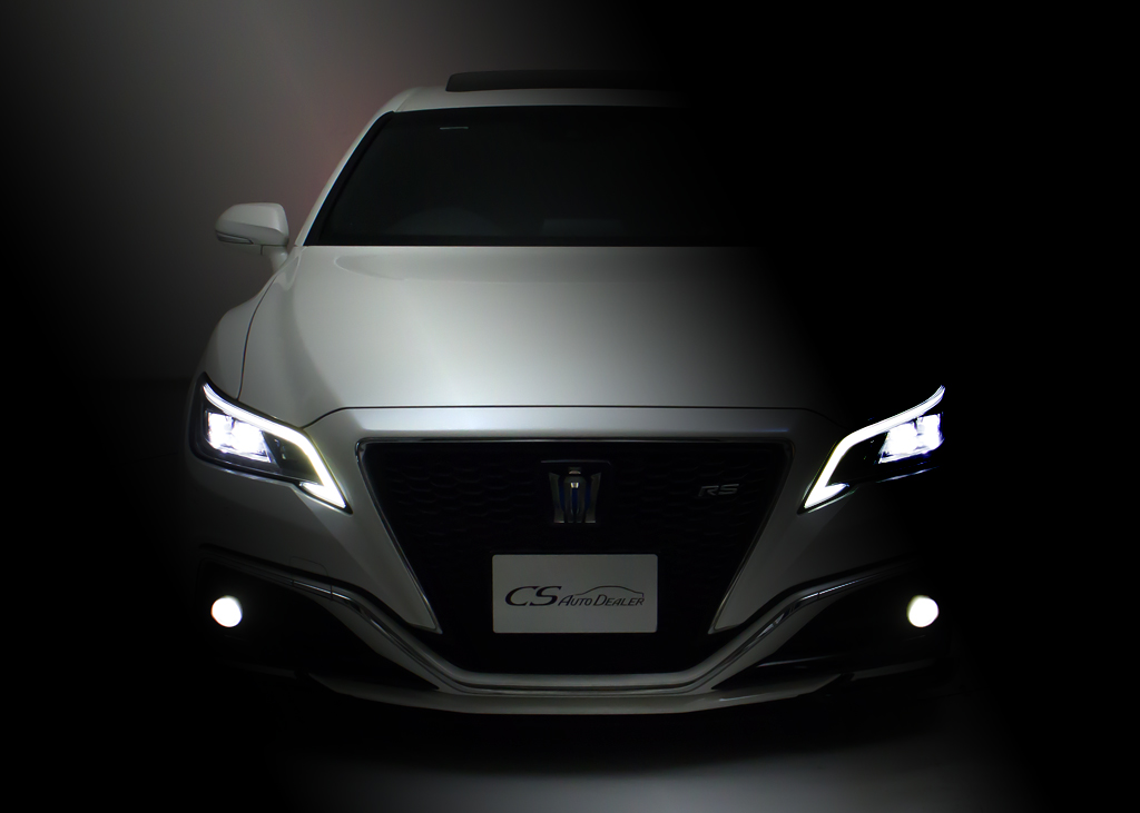 フロントビューの存在感をご覧ください！！
ヘッドライトは視界良好のライト、さらにフ
ォグライト搭載。デザイン性も高いのが特権
です。