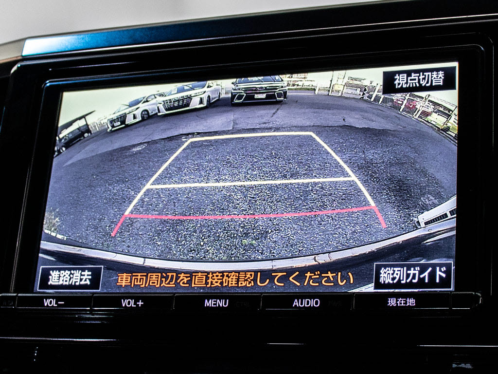 ★カラーバックモニター★車両後方を映す
安心装備！車庫入れをサポート致します！
