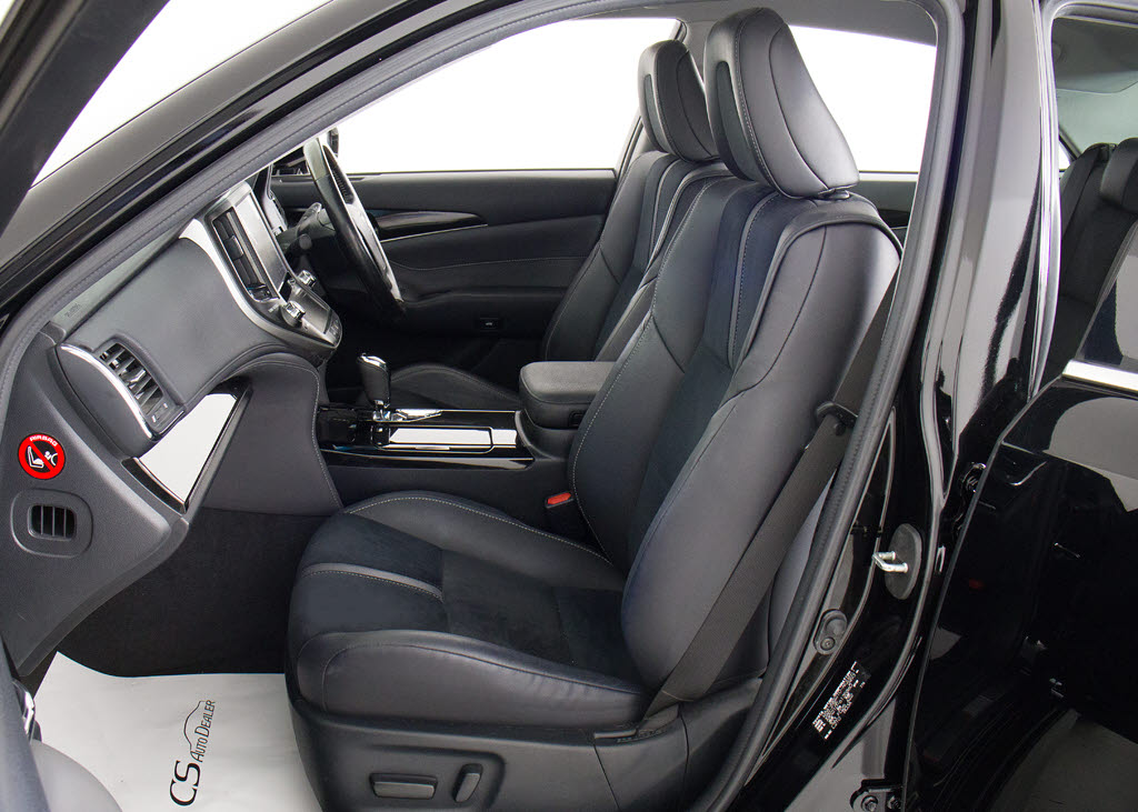 ★シートヒーターを装備しています！高級車
ならではの装備です！