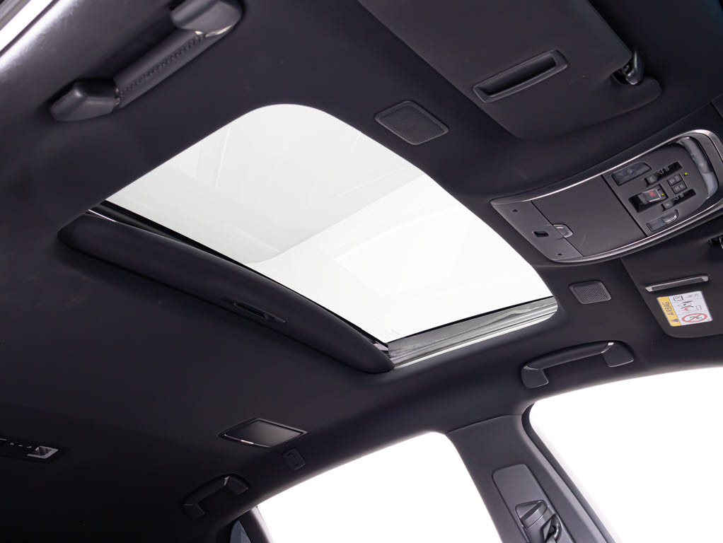 お探しの方必見の人気オプションサンルーフ
！