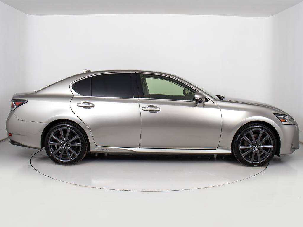 １９インチアルミ！！アルミホイールの変更
も可能です！お客様のお好みの１台を作成可
能となります！※詳細はスタッフまでお尋ね
ください。