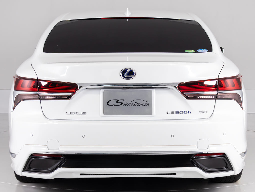 人気の白系ボディ！ソニッククォーツ外装！
ボディに目立つ大きな傷や凹みも無く状態良
好！