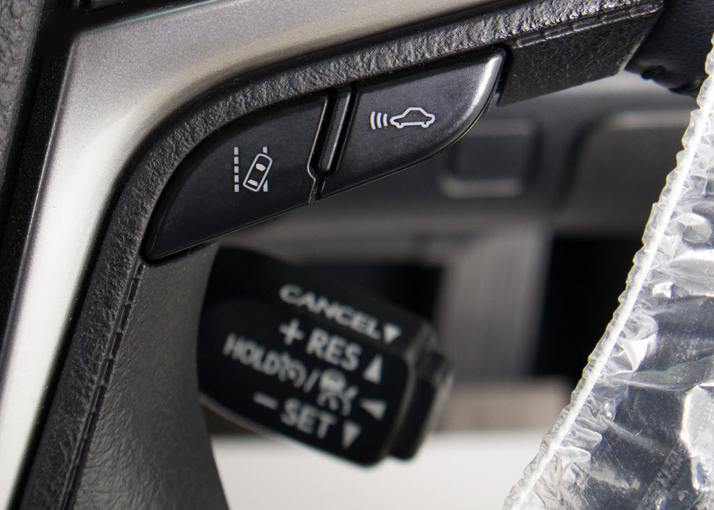 さまざまな機能を統合した衝突回避支援パッ
ケージ、「トヨタ　セーフティセンス」！衝
突軽減システムや車線逸脱防止機能等の最先
端の予防安全（アクティブセーフティ）技術
です。