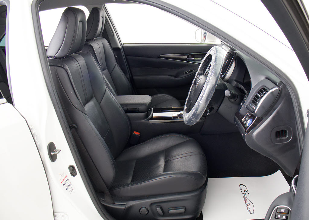 快適エアシート＆シートヒーターを装備して
います！高級車ならではの装備です！シート
が暖まる機能！シートから冷風が出る機能！
どちらも付いています！！寒い冬も、暑い夏
も快適にご乗車頂けます！！